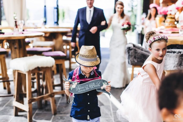 Kinder auf der Hochzeit